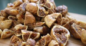 Суви смокви: против анемија, за остеопороза, го регулираат крвниот притисок…