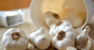 Комбинацијата од лук и овие 2 намирници е вредна за здравјето