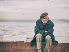 Светската здравствена организација го кажа својот збор: осаменоста е исто толку опасна како пушењето 15 цигари на ден