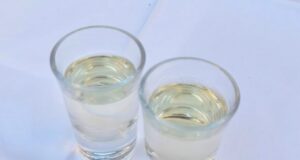 Ракијата не ја намалува температурата – Еве како да го примените стариот народен лек, ефикасен е во овие ситуации