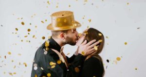 Љубовен хороскоп до 16 декември! Стрелците ќе искажуваат љубов, Јарците неизвесни, а еве кој е проследен со љубов од кругот на пријатели