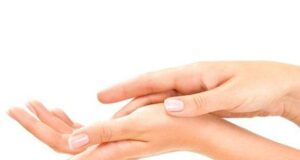 ДАЛИ ВИ ТРПНАТ РАЦЕТЕ И НОЗЕТЕ? За тоа е виновен недостатокот на ОВОЈ ВИТАМИН