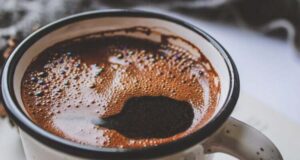 Додадете само една состојка во вашето кафе и стомакот ќе ви се заблагодари