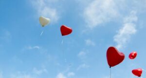 3 хороскопски знаци кои ќе имаат најмногу среќа во љубовта оваа недела