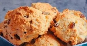 Кокос колачиња со суво грозје