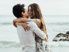 Таа им помогна на многу луѓе да најдат љубов, а еве 10 совети кои ќе ви помогнат и вам