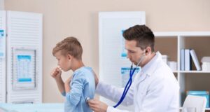 КОИ СЕ СИМПТОМИТЕ НА ГОЛЕМАТА КАШЛИЦА? објаснува д-р Поповиќ