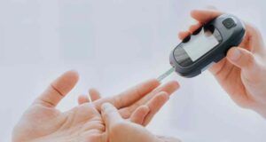 Лошиот здив се чувствува како СКАПАНИ ЈАБОЛКА – Некои од помалку познатите ПРВИ СИМПТОМИ НА ДИЈАБЕТЕС, еве зошто треба да посетите лекар