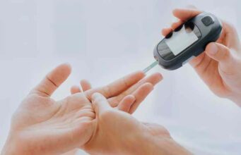 Лошиот здив се чувствува како СКАПАНИ ЈАБОЛКА – Некои од помалку познатите ПРВИ СИМПТОМИ НА ДИЈАБЕТЕС, еве зошто треба да посетите лекар