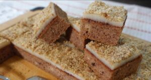 СОЧНА, МЕКА И МНОГУ ВКУСНА – ХИТ ПОСЕН ДЕСЕРТ НА ВОДА СО ГРИЗ И ОРЕВИ