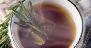 ПОЗНАТ БИЛКАР ЈА ОТКРИ ГРЕШКАТА ШТО ЈА ПРАВИМЕ КОГА ПОДГОТВУВАМЕ ЧАЈ: Вака ги уништуваме сите лековити состојки!