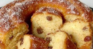 Куглоф со суво грозје: Ќе го правите СЕКОЈ ДЕН – за 10 минути!