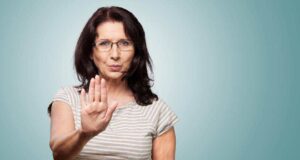 Луѓето мислат дека тоа е нормално, но психолозите велат дека не е