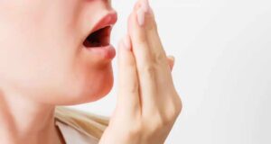 ВКУСОТ НА МЕТАЛ ИЛИ КРВ ВО УСТАТА – ЗАДОЛЖИТЕЛНО да се оди на лекар, еден од најчестите симптоми на оваа опасна болест