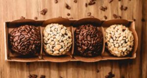 Ова е совршеното уживање без шеќер: Чоко брауни топчиња, јадете колку што сакате секој ден