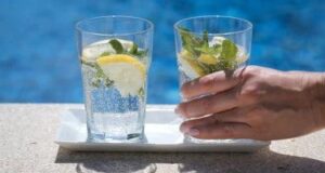 Газирана вода за подобра хидратација: Ја намалува напнатоста и заморот, ја зголемува концентрацијата…