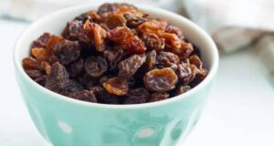 ГРСТ СУВО ГРОЗЈЕ ЗАМЕНУВА ГРСТ ЛЕКОВИ: Светските експерти го препорачуваат поради сите овие причини