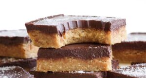 Коцки чоколадо и путер од кикирики готови за 10 минути