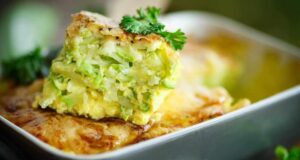 Брза пита со тиквички и сирење со малку калории и многу протеини