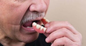 Важен показател за здравјето: Ако ги зачувате забите до оваа година од животот, може да доживеете стотка!