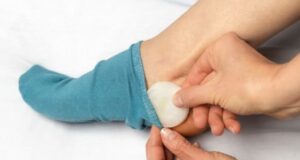 НЕВЕРОЈАТЕН ЕФЕКТ Една ноќ со кромид во чорап прави чуда: Природно решение за здравствени проблеми