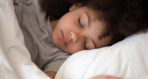 Како недостатокот на сон влијае на вашето здравје и расположение