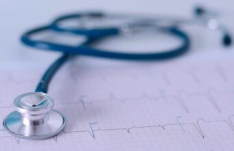 Наглите временски промени се стрес за организмот: Луѓето со висок крвен притисок се најранливи, а за овие луѓе се советува посебна претпазливост