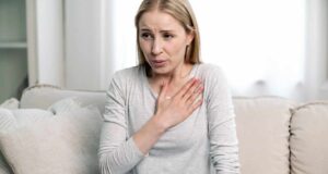 Зошто нападот на паника предизвикува сува уста и што да правиме?