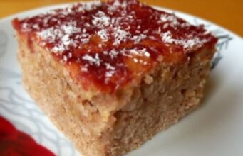 Најбрзата торта со јаболка и цимет: Подготовка за само 5 минути!