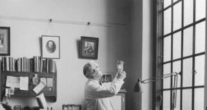 Како Флеминг го откри пеницилинот: мувлата што спаси милиони животи