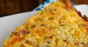 Пченкарен солен колач од сланина и кромид