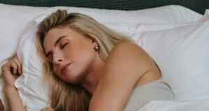 Само изедете едно од ова овошје пред спиење и ќе спиете како бебе цела ноќ