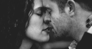 Откако ќе ги најдете, никогаш не ги пуштајте: Луѓето со овие 2 хороскопски знаци се совршени за долга и среќна врска