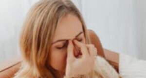 Најдобар лек за главоболка направен од 2 едноставни состојки, по рецепт на познат билкар: Болката исчезнува како блиц