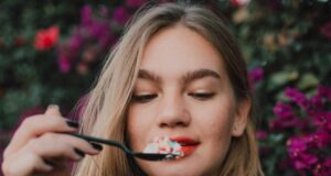 Само 30 грама од оваа храна дневно го решава проблемот со варењето, цревата работат како часовник