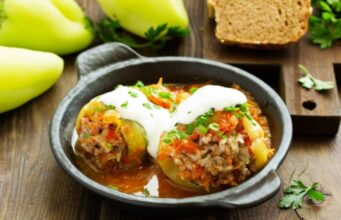 Полнети пиперки на старомоден начин: Ручек што ќе ве врати во детството