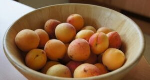 Дали е поздрава праската или касијата – еден многу важен витамин е клучен