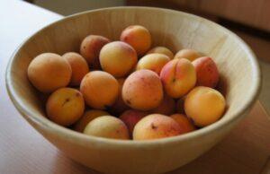 Дали е поздрава праската или касијата – еден многу важен витамин е клучен