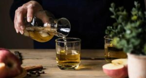 Само 1 лажичка од моќниот еликсир прави чуда пред спиење: Тоа е вистински спас за дури 10 заболувања