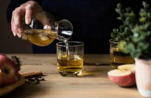 Само 1 лажичка од моќниот еликсир прави чуда пред спиење: Тоа е вистински спас за дури 10 заболувања