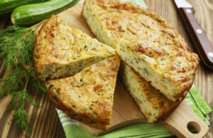 ЗДРАВА ПИТА направена од 3 состојки, без брашно, масло, млеко… Сочно тесто кое се мати за 5 минути и останува свежо со денови