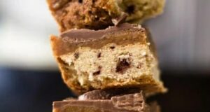 СÈ ШТО ЈА САКАТЕ ВО ЕДЕН ЗАЛАК: МИЛИОНЕРСКА ТОРТА Ред тесто, ред карамела и на крај – чоколадо