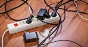 Никогаш не вклучувајте продолжен кабел од 3 уреди: Ова е најчестата причина за пожари