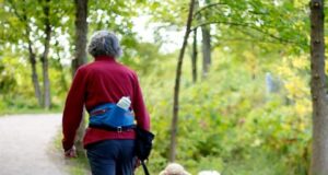 Физиотерапевт: Шест навики што луѓето над 60 години треба да ги избегнуваат