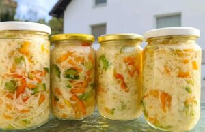 Вашата зимска сезона е нецелосна без неа: Најубавиот рецепт за шарена салата што сите ја обожаваме