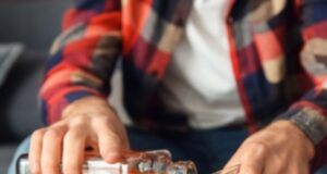 Кардиолози: Луѓето кои имаат проблеми со срцето не треба да ги комбинираат двата вида пијалоци