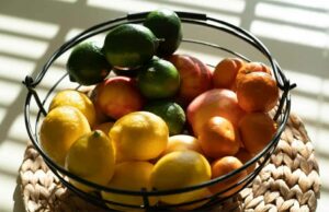 5 овошја кои природно му помагаат на телото да го исфрли вишокот урична киселина