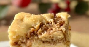 Торта со јаболка, сирење и ореви