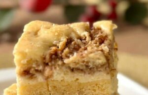 Торта со јаболка, сирење и ореви