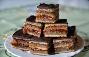 Најдобриот рецепт за унгарски Зербо коцки – омилено празнично задоволство